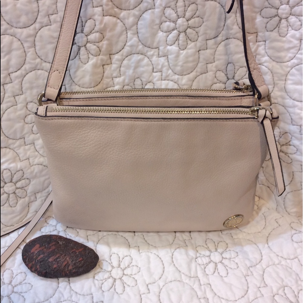 VINCE CAMUTO crossbody purse